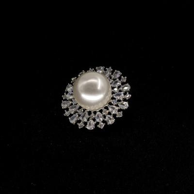 China Wholesale Custom Noble Pearl And Crystal Rhinestone Button For Clothing Button Nickel Free for sale