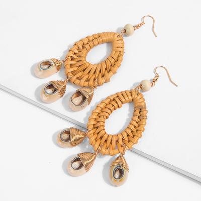 China BOHEMIA 2021 Shell Earrings Woman Rattan Drop Shaped Earrings 10.5cm New Design Handmade Rattan Wholesale for sale