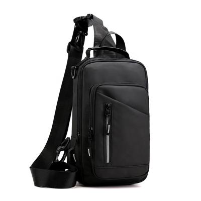 China High Quality Casual/Travel/Daily Life/Sports Design Large Port USB Capacity Cross - Body Sling Men's Trunk Bag for sale