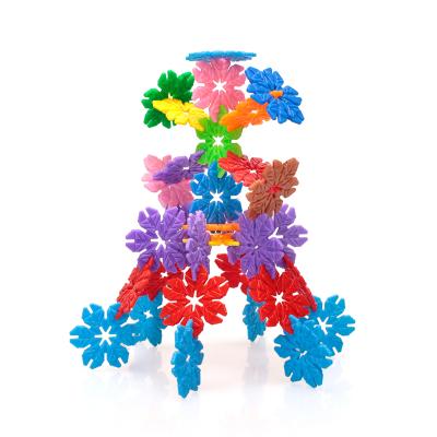 China Children Play Plastic Building Block Snowflakes Block Kids Educational Toy for sale