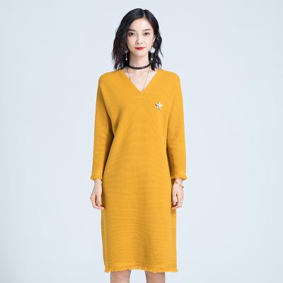 China Anti-static Elegant Deep V-Neck Dress Skirt Anti-static Plus Size Loose Sleeve Knitted Sweater Dress Long for sale