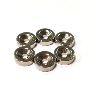 China Quality industrial hole magnet export rare earth disc neodymium strong round ring magnets for sale