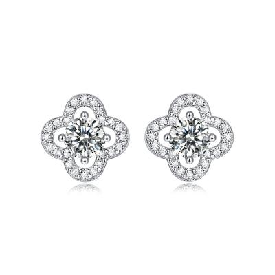 China CLASSIC Hot Jewelry 0.5CT Moissanite Diamond Flower Season Stud Earring Stud Earrings Selling Product For Women for sale