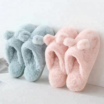 China Disposable Slippers Home In The Door Slippers For Women Lovely Plush Slippers for sale