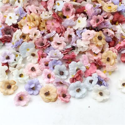 China Multicolor Artificial Mini Silk Flower Heads 3cm 50pcs Daisy Flower Head Mini Silk Flower for Wedding Engagement Party Party DIY Home Decor for sale