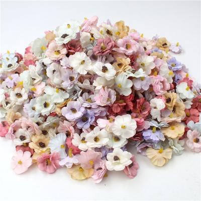 China Multicolor Artificial Mini Silk Flower Heads 3cm 50pcs Daisy Flower Head Mini Silk Flower for Wedding Engagement Party Party DIY Home Decor for sale