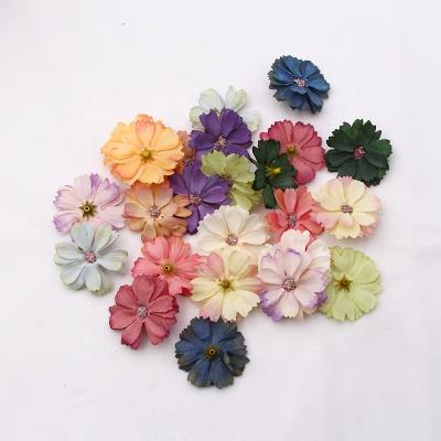 China 50pcs Daisy Flower Head 4.5cm Mini Silk Artificial Flower Decoration Home Wedding Party DIY Decoration garland head about 4.5cm for sale