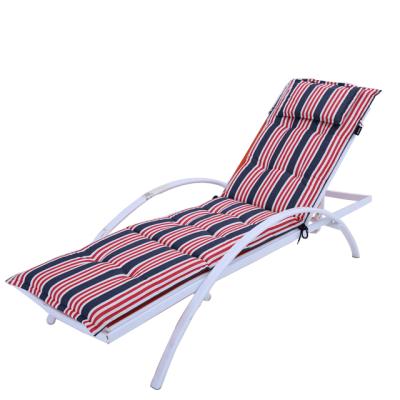 China Anti-Static Patio Beach Lounge With Waterproof Outdoor Garden Chair Cushion For Swimming Pool for sale