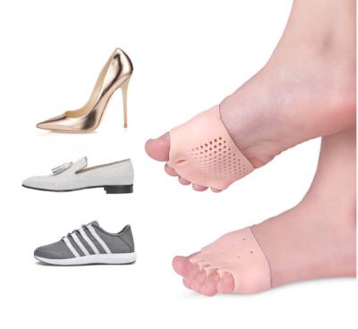 China Foot Care Waterproof Soft Gel Toe Separator Corrector Silicone Breathable Protective Forefoot Pad for sale