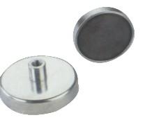 China Custom Shallow Powerful Disc Ferrite Pot Magnet with Threaded Spigot Force ( N ) :18 4 350 for sale