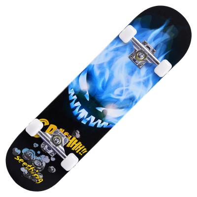 China Hot Selling Outdoor Activities Amazon Skateboard Complete Canadian Maple Trucks OEM Logo Design 31*8 Inch White Aluminum Skateboard Decks for sale