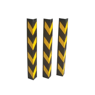 China Eco - Friendly Reflective Rubber Traffic Safety Sign Corner Car Park Pad for sale