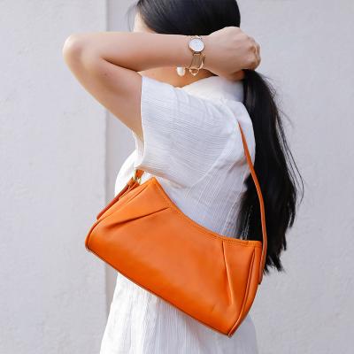 China OEM ODM Portable Wholesale Fashion Good Quality Ladies Shoulder Bags Real Cowhide Leather Luxury Custom Women's Hobo Bags for sale