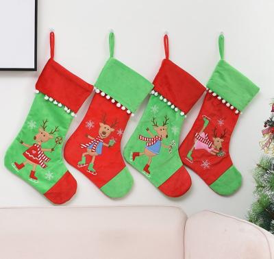 China Christamas Home Decoration Embroidery Christmas Stocking Christmas Craft Bangs Gift Bags Hanging Decorations Burlap Christmas Stockings for sale