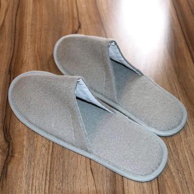 China EVA Anti-slippery Disposable Gray Single Guest Slipper Hotel Color Stocks Indoor Slipper for sale