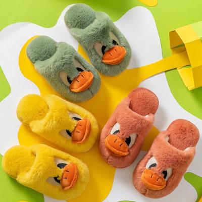 China Flat Cute Animal Fuzzy Fluffy Fluffy Duck Cartoon Children Kids Children Indoor Warm Winter Indoor Home Slipper for sale