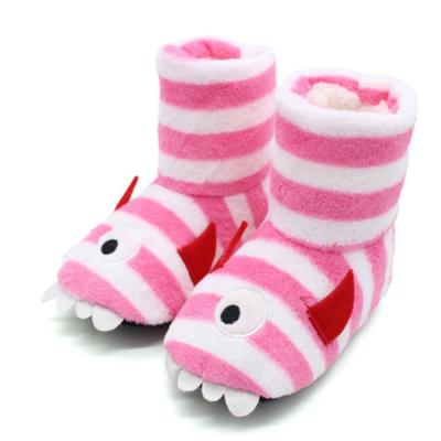 China Baby Anti-slippery One-Eyed Monster Kids Winter Boots Handmade Warm Indoor Booties for sale