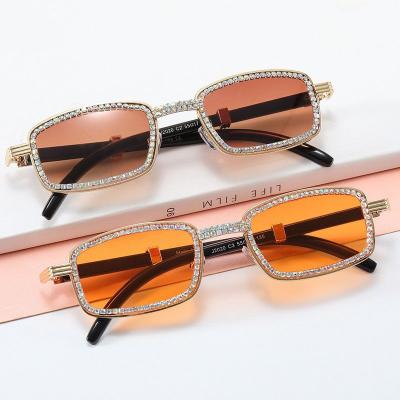 China 10 Years Experience Wholesale Fashionable Diamond Studded Sun Glasses Women's Small Square Rhinestone Sunglasses for sale