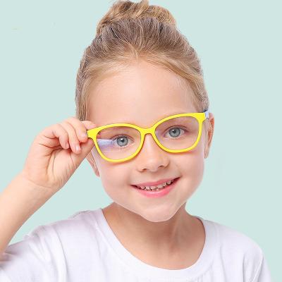 China 2021 Hot Selling Fashion Silica Gel Computer Trendy Blue Anti Light Children Watch Glass Frames for sale