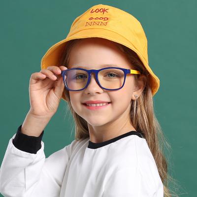 China Trendy Fashion Big Square Boys Eye Glass Frames Latest Prescription Glass Frames For Girls for sale