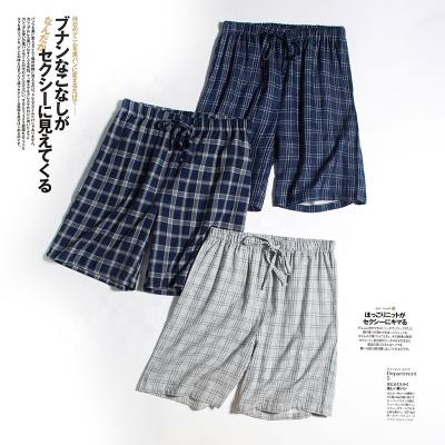 China OEM QUICK DRY Men's Plaid Gauze Shorts Washable Beach Pants Wholesale Cotton Plus Size Sleep Shorts for sale