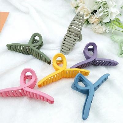 China High Quality Hair Clips For Women Shape Hair Accessories Lady Ponytail Barrettes Hairpins Acrylic Hair Claw Clip For Women for sale