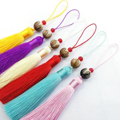 China Hot Selling Universal Phone Lanyard Keychain Tassle For Accessories RetroTassel Fashion Bodhi Pearl Tassel Border High Quality for sale