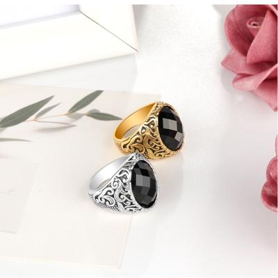 China High Quality Retro Large Crystal Stone Knuckle Ring Steampunk Jewelry Cut Antique Metal Crystal Wedding Ring For Men for sale