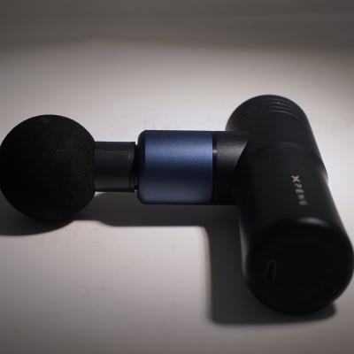 China Mini Fascia Gun Massager Gym Office Home Percussion Muscle Massager Comfortable Filling Deep Gun for sale