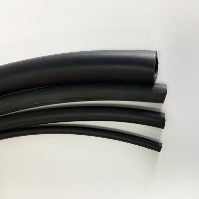 China Viton/FKM Fluorosilicone Rubber Cord Extruded Viton Silicone Sealing Profile Strip zu verkaufen