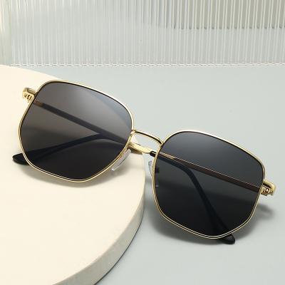 China Fashion Sunglasses Shade Large Square Sexy European Style Women's Sunglasses Oversized Fashion Sun Glass Designer for sale