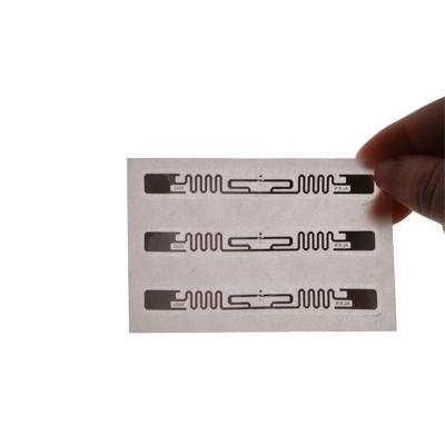 China Waterproof UHF RFID Cardboard Sticker Logistics Label With Chip for sale