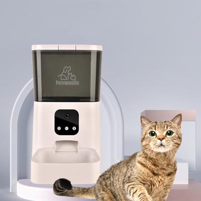 China Automatic Intelligent Pet Cat Dog Treat Feeder With WiF Control, Buttons Control, Visual Monitoring for sale