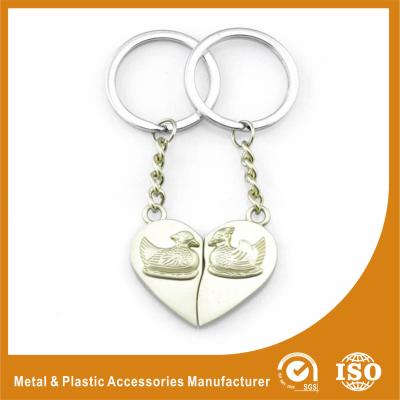 China Fashion Lover Heart  Shape Custom Metal Keychains For Gift Items for sale