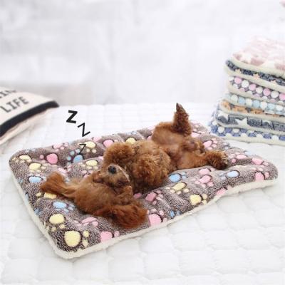 China Breathable Luxury PlushWashable Anti-Slip Pad Fleece Mat Soft Flannel Thickened Pet Dog Beds Pet Beds Warming Luxury Soft Beds for sale