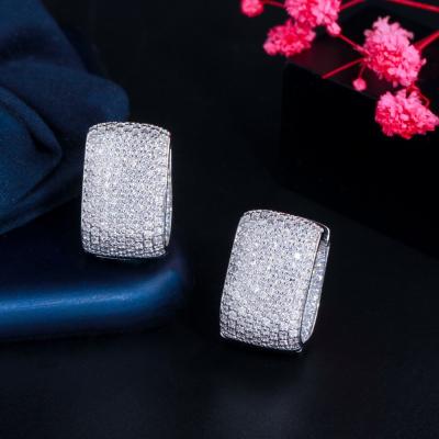 China Fashion CZ earring jewelry 18k gold plating CZ diamond earrings necklace jewelry set for sale