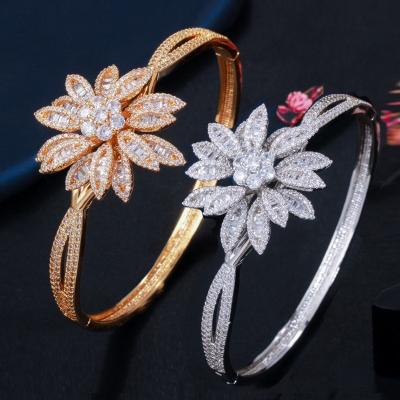 China Luxury Pink Rose Gold Silver Color CZ Bracelet Bangle for Wedding Women on Hand Bangle Gift Charm Cubic Zirconia Bangle for sale