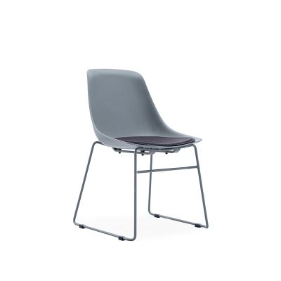 China Factory Price Fashion Style Leisure Metal Base Chair Modern Affordable Small Backrest Affordable Plastic Chair for sale