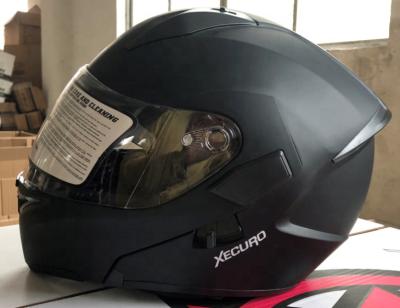 China Flip Up Double Visor New Professional Design Flip Up Helmet Safety Dot Helmet for sale