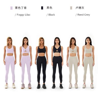 China Breathable Seamless Three Piece Yoga Suit Ladies Gym Fitness Sets Sports Bra High Waist Gaiters Sportswear Pump Workout Running Set for sale