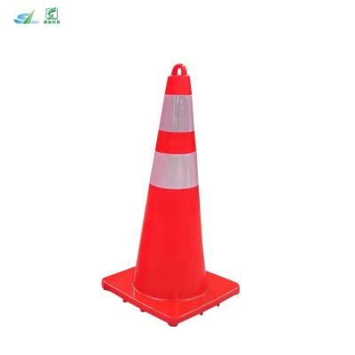 China Pavement Safety 700mm High PVC Road Safety Reflective Road Cone With Ring for sale