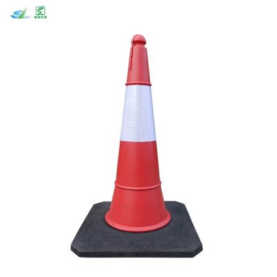 China Crowd Control Reusable 750 Mm Black Stable Base Road Cones for sale