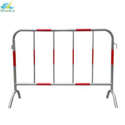 China Galvanized Pipe (Tube) Galvanized tude Temporary Crowd Control Metal Road Barrier for sale