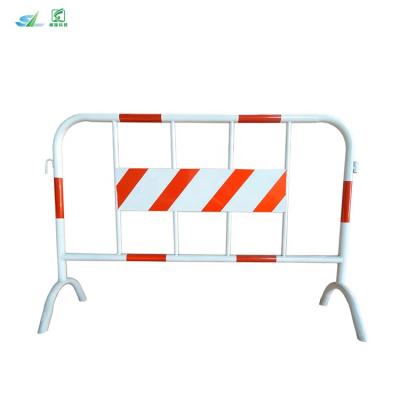 China Highway Traffic Safety Roadside Construction Metal Road Safety Barricade Barrier for sale