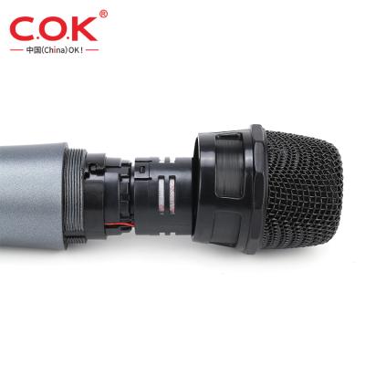 China Handheld Microphone Karaoke Noise Canceling UHF Wireless Microphone Portable Wireless Microphone for sale