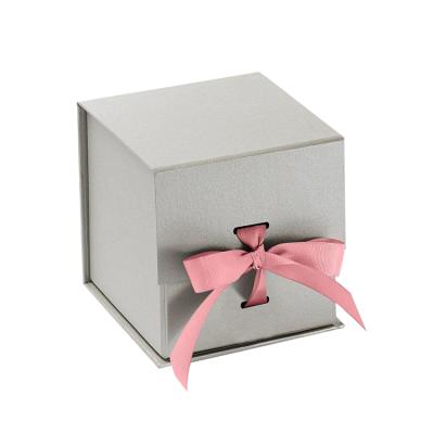 China Personalized Handmade Biodegradable Luxury Paper Birthday Gift Candle Box With Ribbon for sale