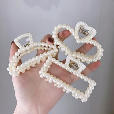 China HC1137 Elegant Metal Fashion Design Pearl Korean Vintage Metal Hair Claw Large for sale