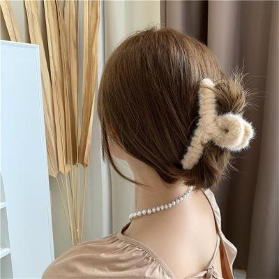 China Wholesale HC1113 2020Korea Women's Big Plush Plastic Fashion Hair Clip Claw for sale