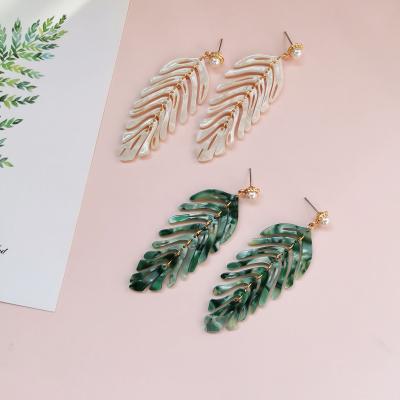 China ZY1264 Bohemia Summer CLASSIC Green Leaf Acetate Long Acrylic Leaf Earrings For Women for sale