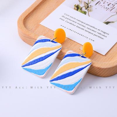 China CLASSIC natural geometric beautiful beauty wholesale price yellow round square earrings low MOQ for sale